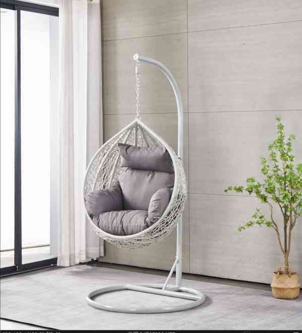 single white egg chair for bedroom or garden.jpg single white egg chair for bedroom or garden.jpg